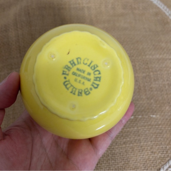 Vintage Franciscan ware small porcelain jar with lid - Picture 4 of 4